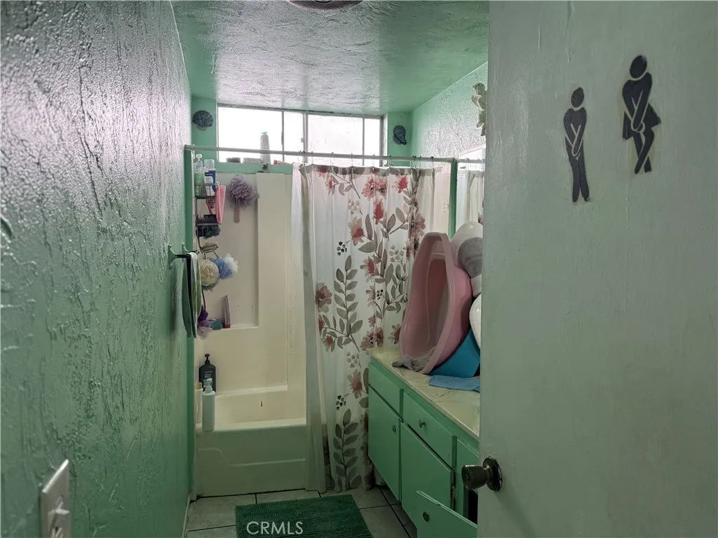 14428 Rex Street, Sylmar, California 91342 home-pic-12